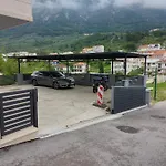 Apartment Matilda 2 *